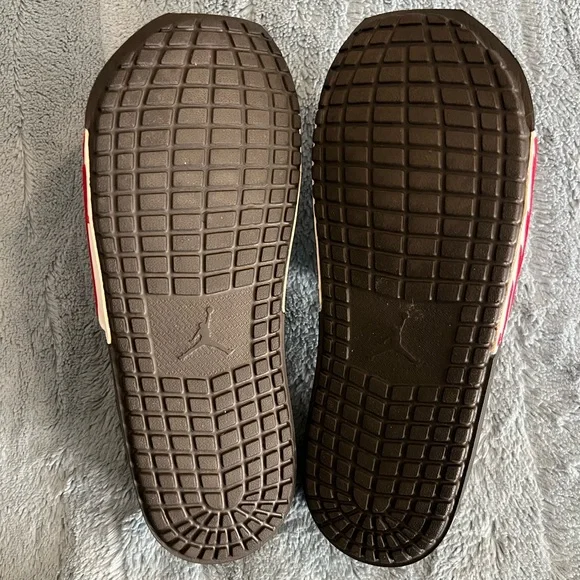 Jordan White and Red Nola Slide Sandals, women’s Size 9 - Picture 4 of 7